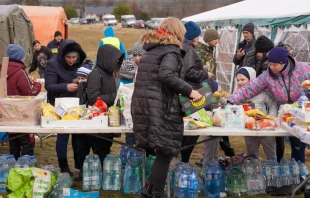 Un grupo de refugiados ucranianos atendidos por Cu00e1ritas Polonia. Cru00e9dito: Cu00e1ritas Polonia 